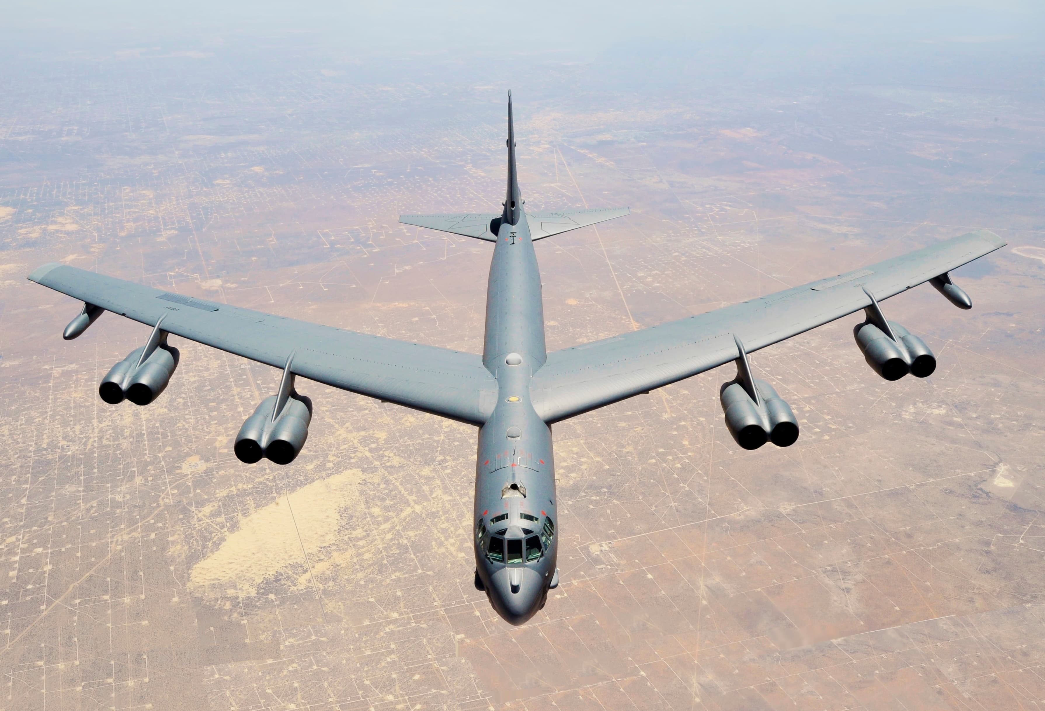 Boeing B-52 Stratofortress — imagen 1