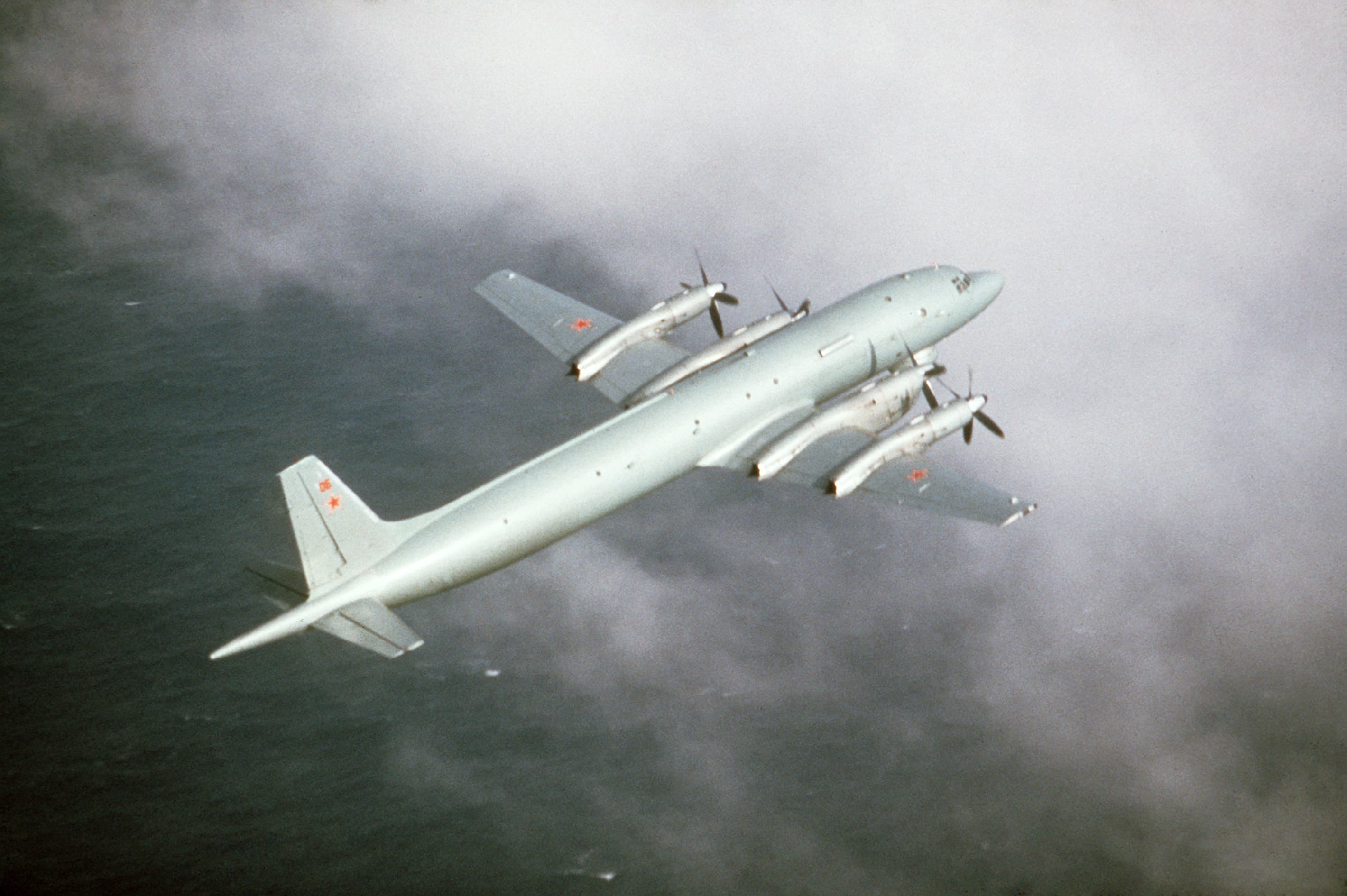 Ilyushin Il-38 — imagen 1