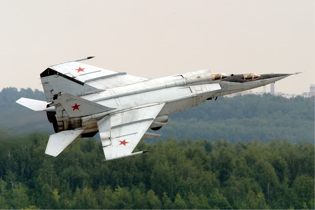 Mikoyan-Gurevich MiG-25 — imagen 1