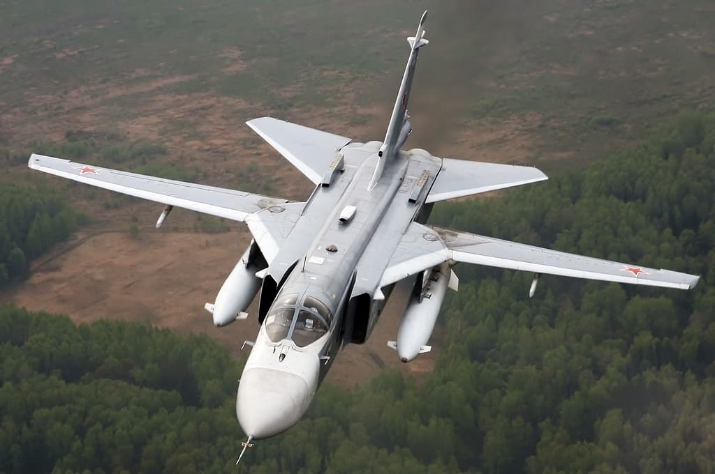Su-24 — imagen 1