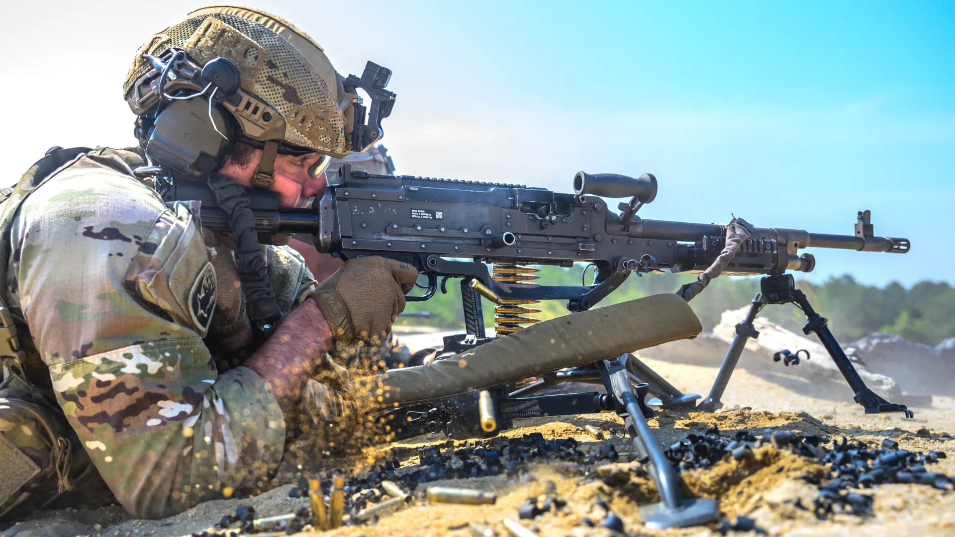 M240 — imagen 1