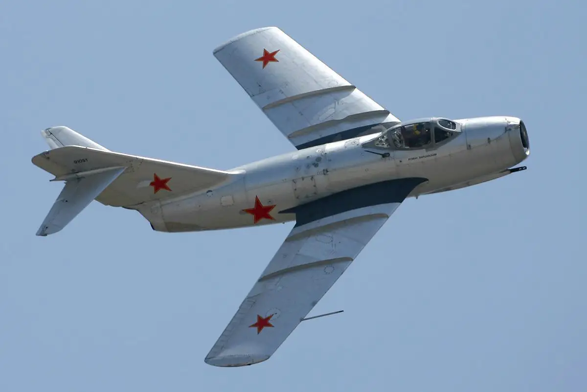 Mikoyan-Gurevich MiG-15 — imagen 1